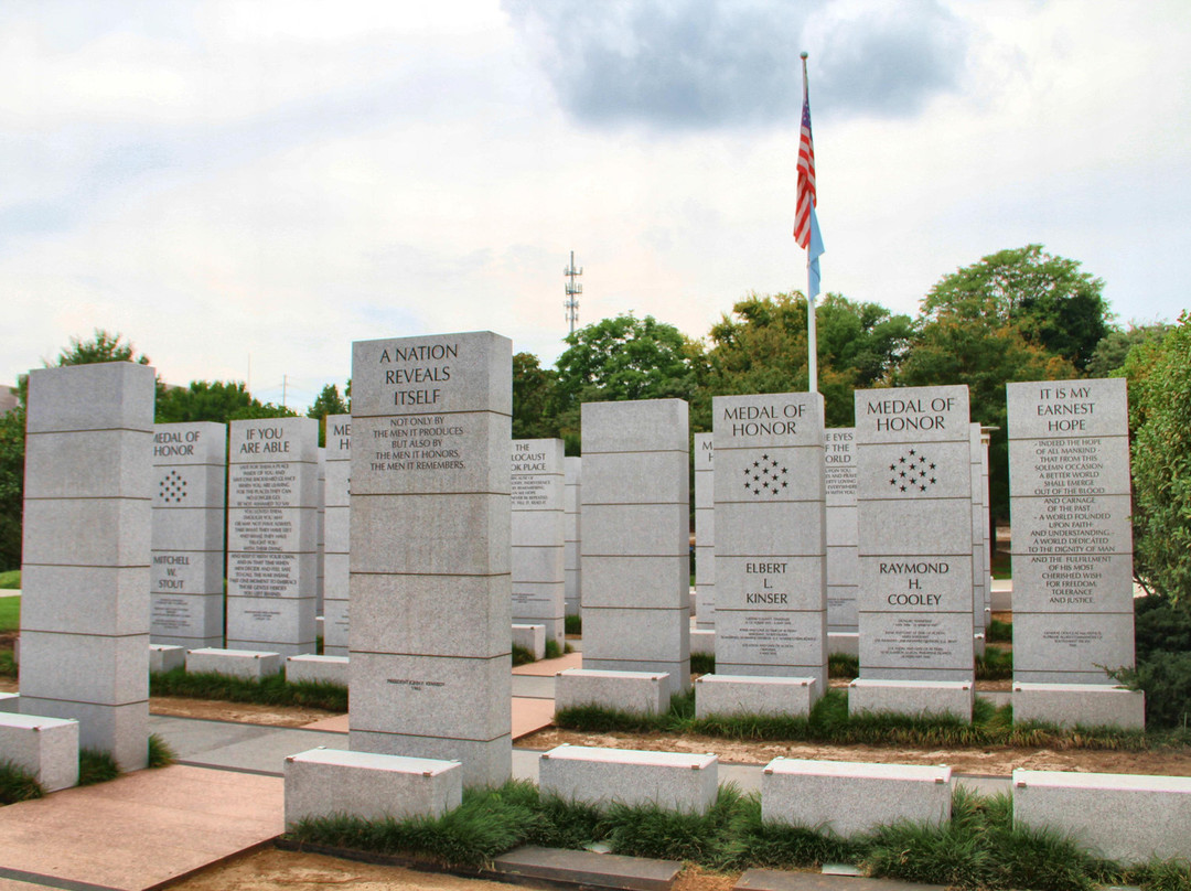 East Tennessee Veterans Memorial景点图片