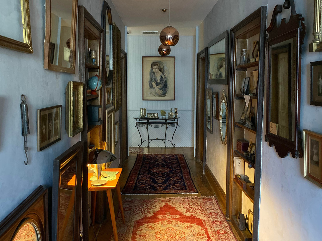 The DeWitt Oak Hill主图