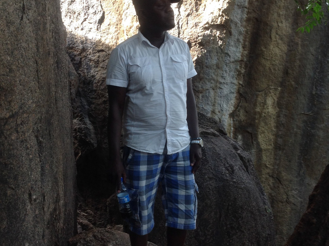 Kit Mikayi-基苏木必去景点