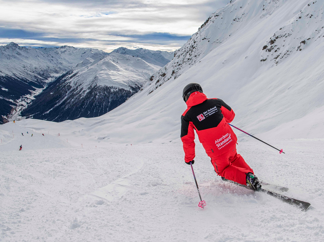Swiss Ski + Snowboard School Klosters景点图片