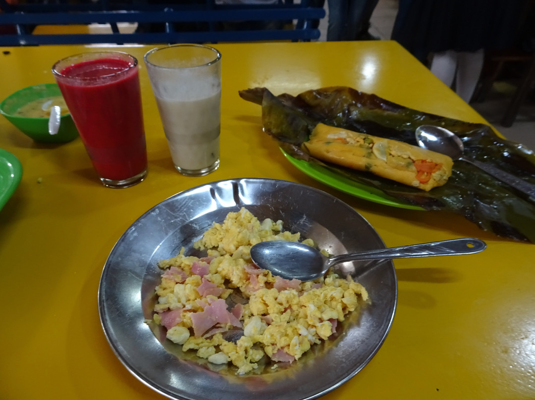 Mercado 10 de Agosto-昆卡必去景点