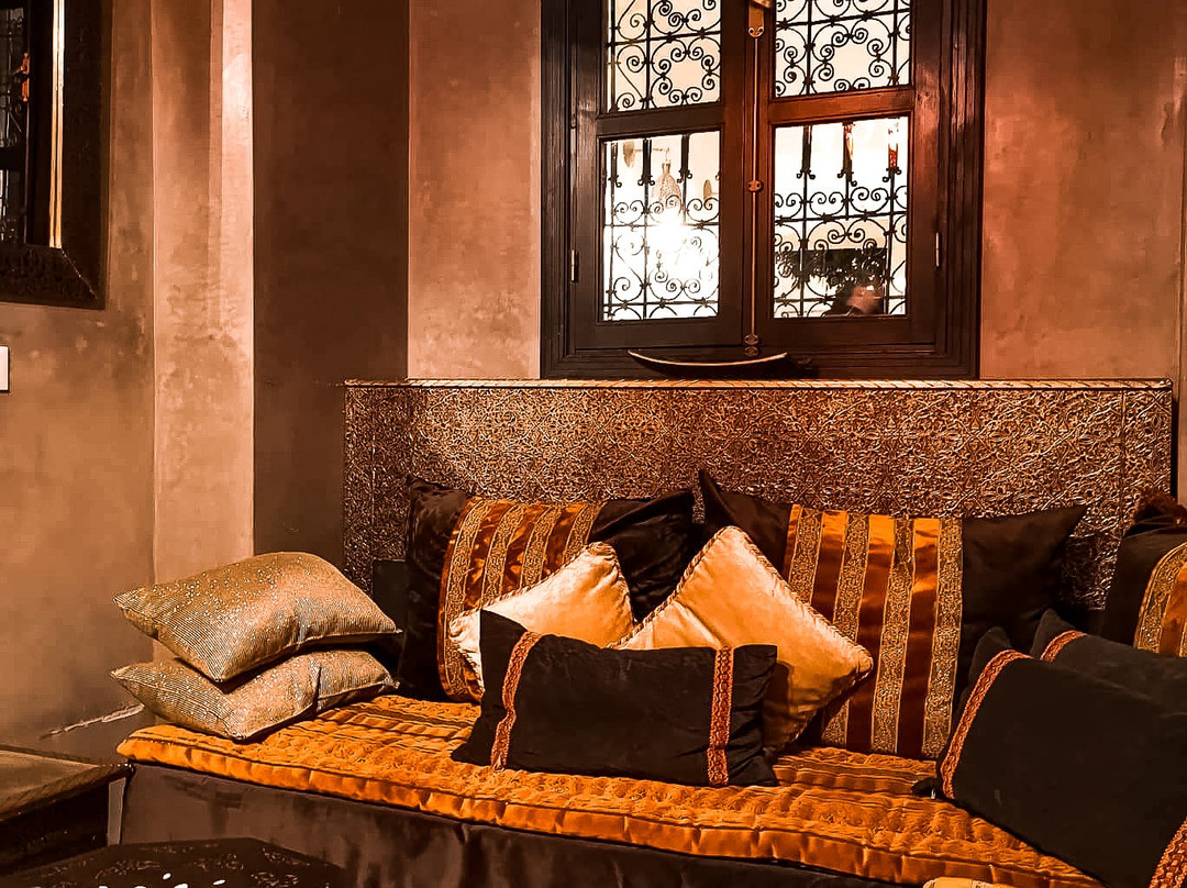 里亚德克瑞迪尼酒店主图