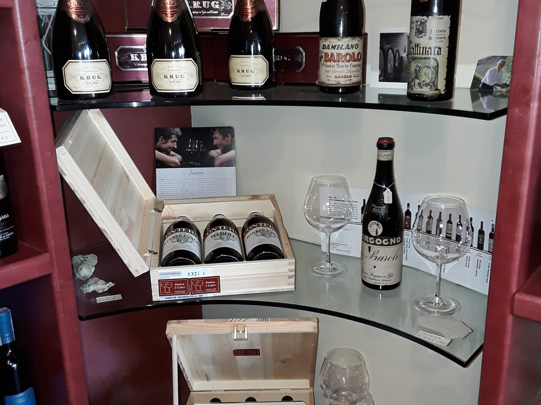 Enoteca 2 Calici-蒙福特-达尔巴必去景点