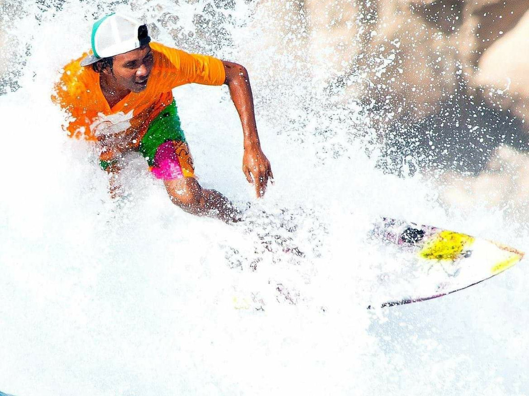 Hassan Gerupuk Surf Guide-Gerupuk必去景点