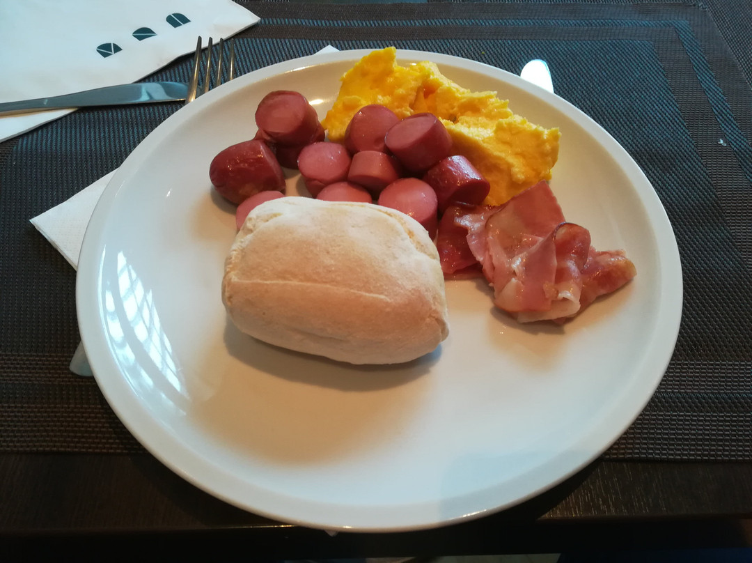 玛尔朋莎乌纳酒店主图