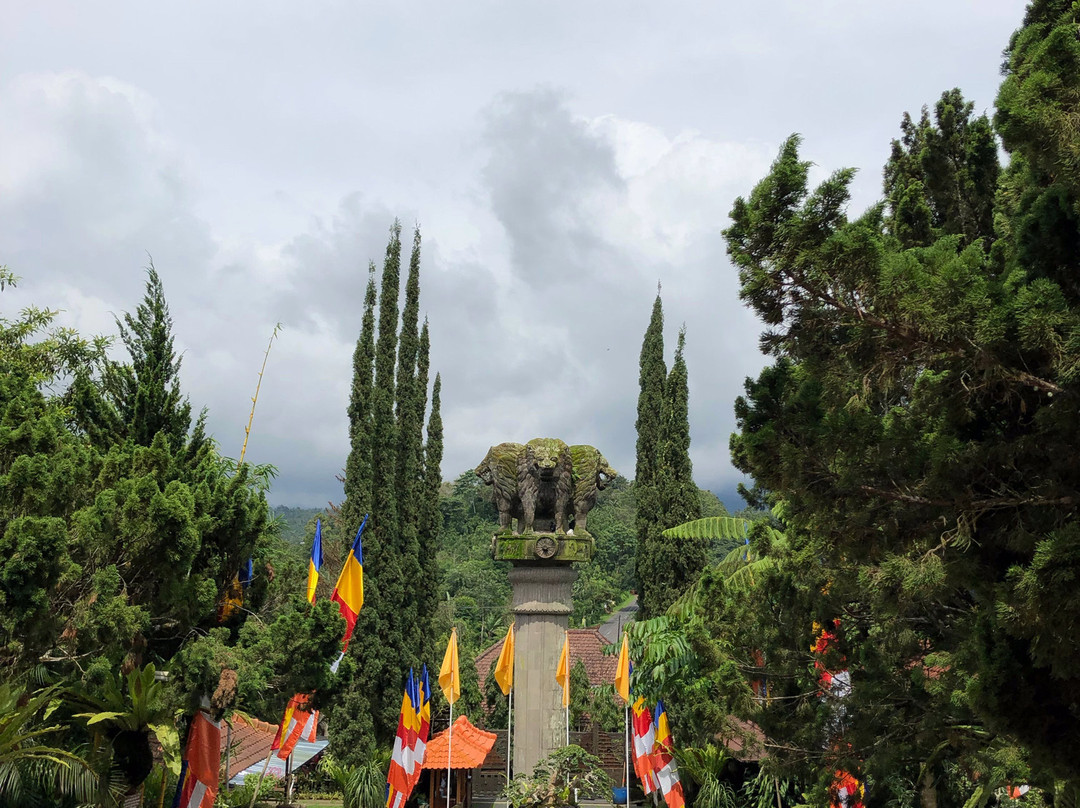 Vihara Dharma Giri-达巴南必去景点