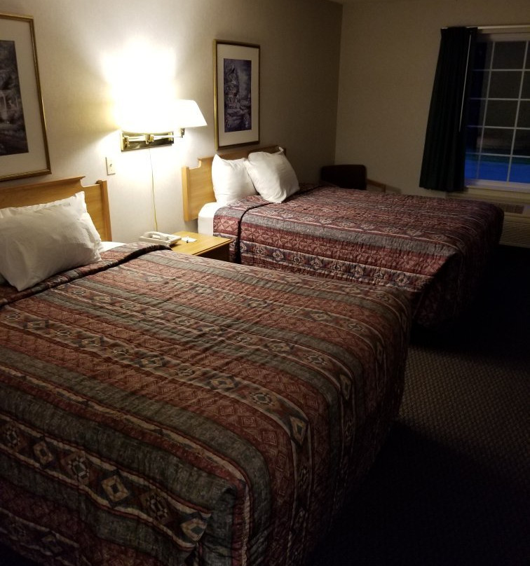 Ameriway Inn and Suites主图