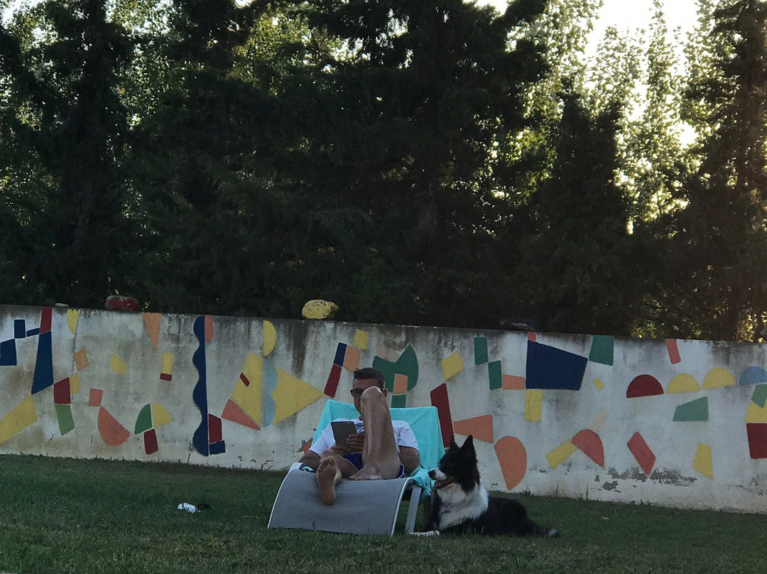 乡村酒店套房主图