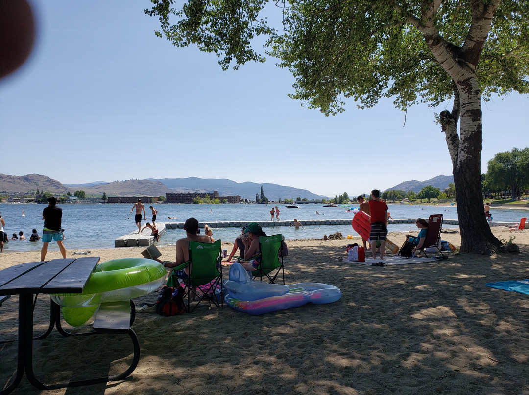 Gyro Osoyoos Beach景点图片