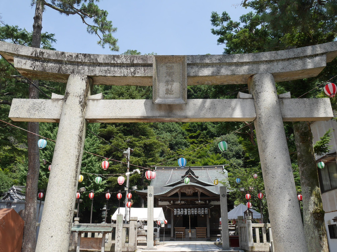 Shisho Shrine-丰冈市必去景点
