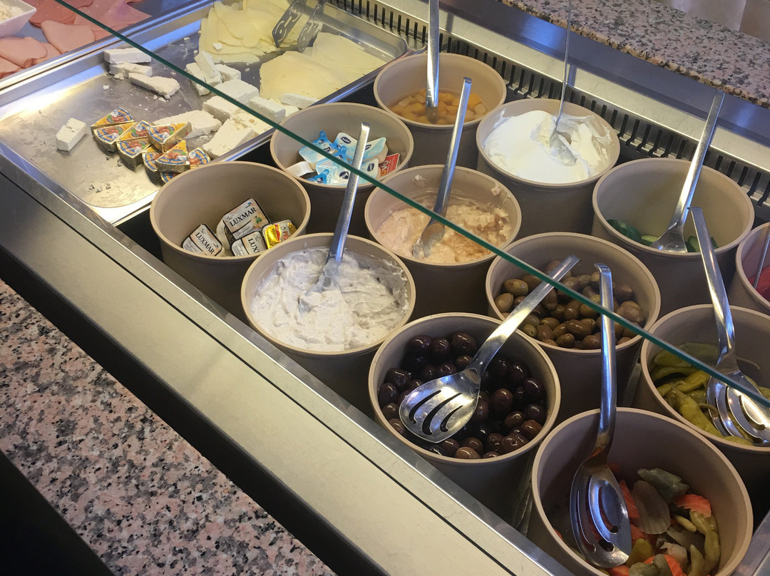 卡里维斯度假酒店主图