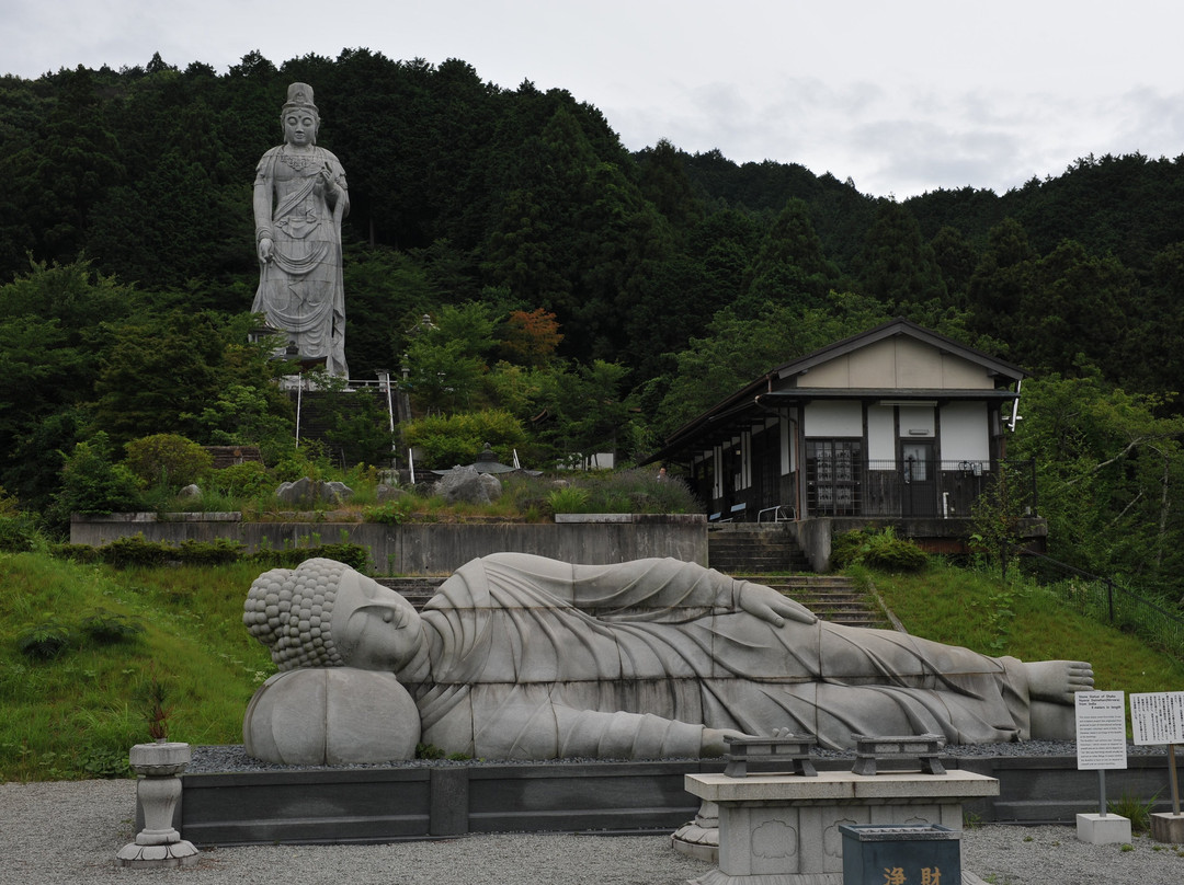 Tenjiku Torai Daikannon Stone Statue景点图片
