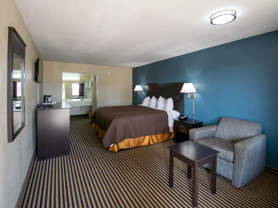 Countryside Inn主图