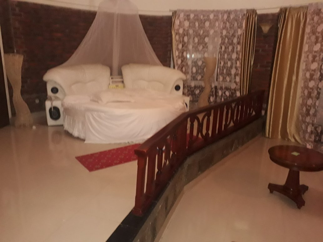 Lewi Hotels & Resorts主图