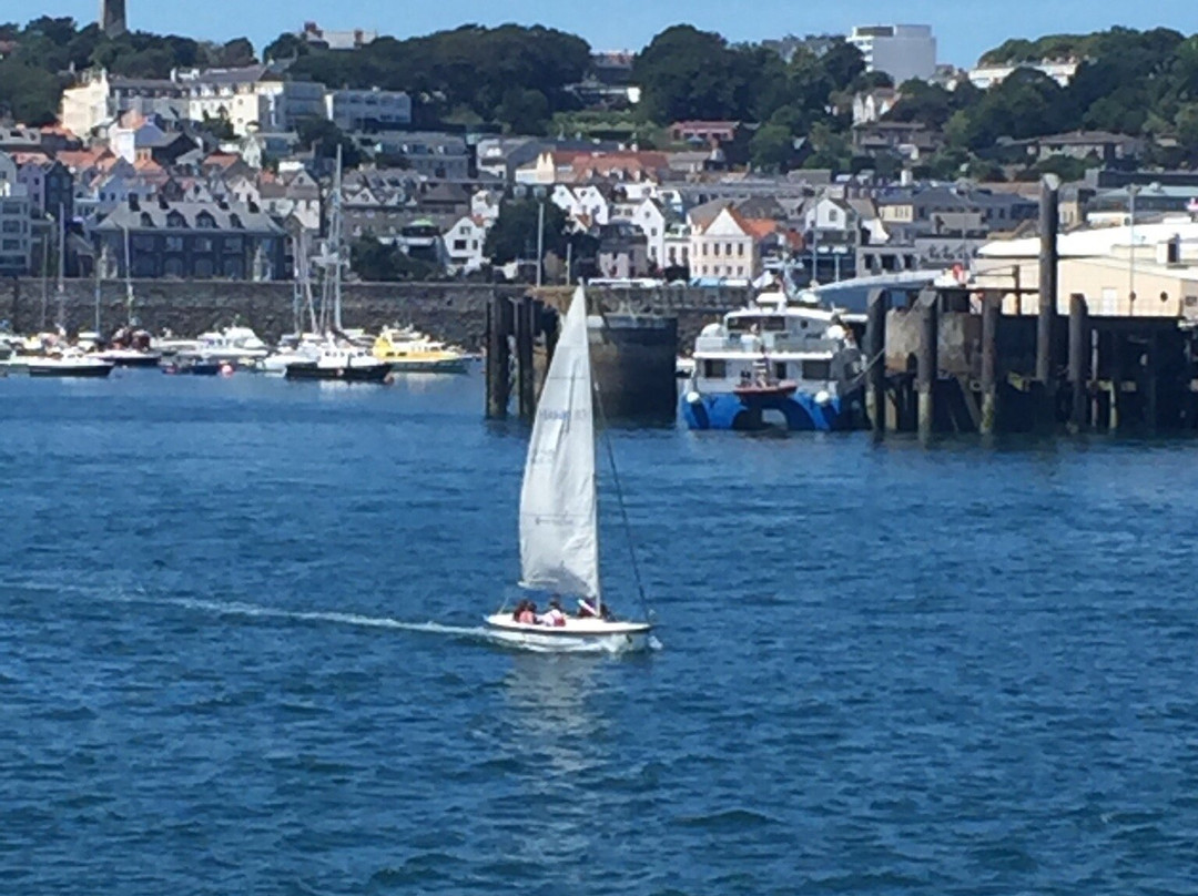 Guernsey Town Walks景点图片