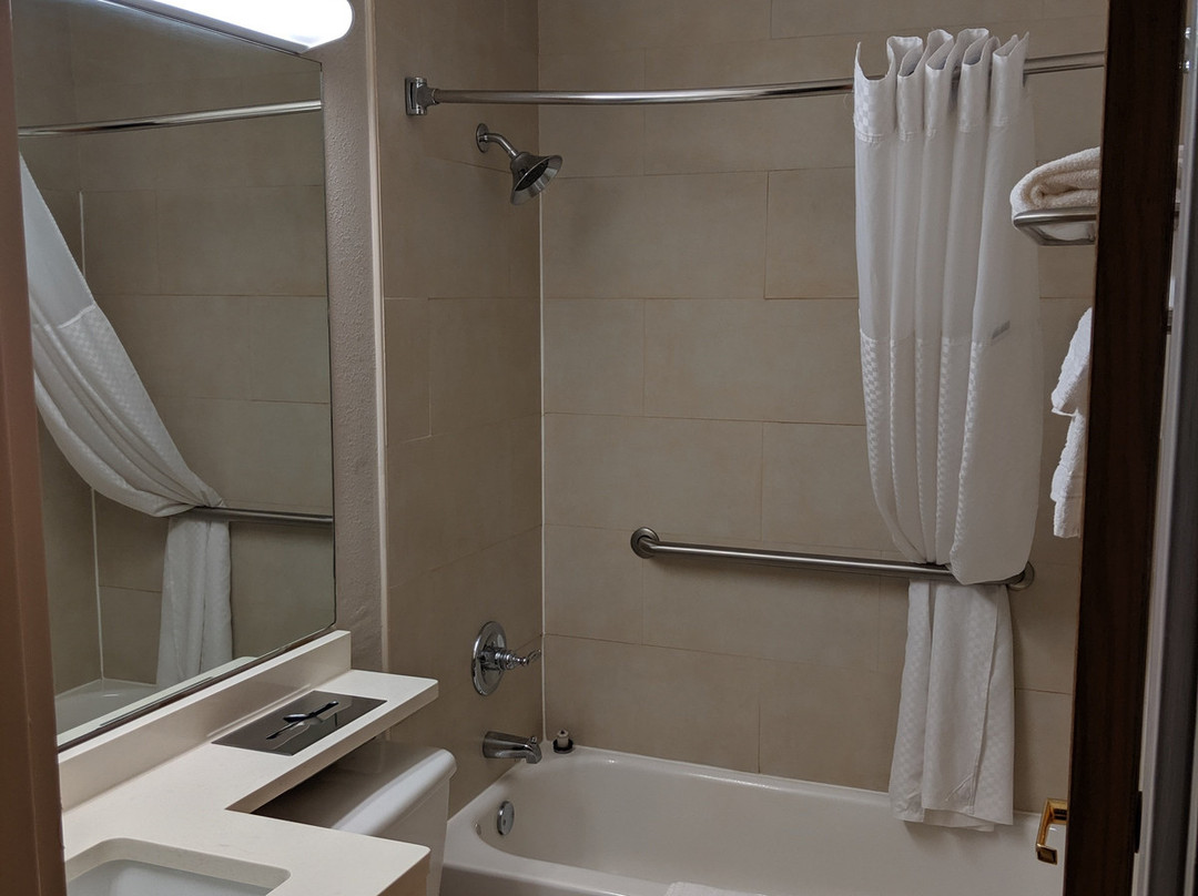 阿尔巴尼机场麦克罗特客栈主图