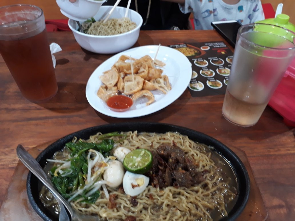 Pemecutan Klod餐馆和美食-Bakmi Gocit