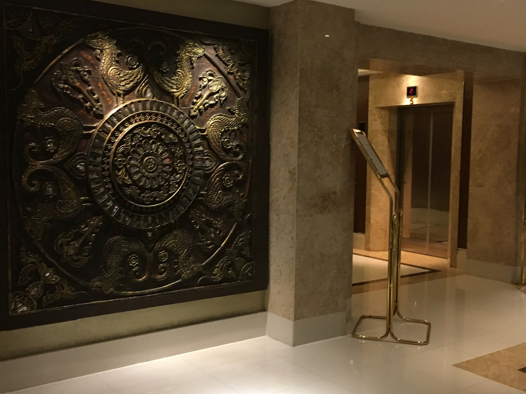 曼谷萨通雅诗阁酒店主图