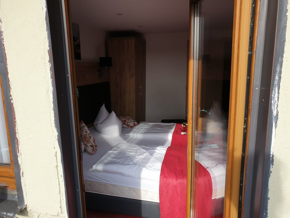 希伯斯图姆酒店主图