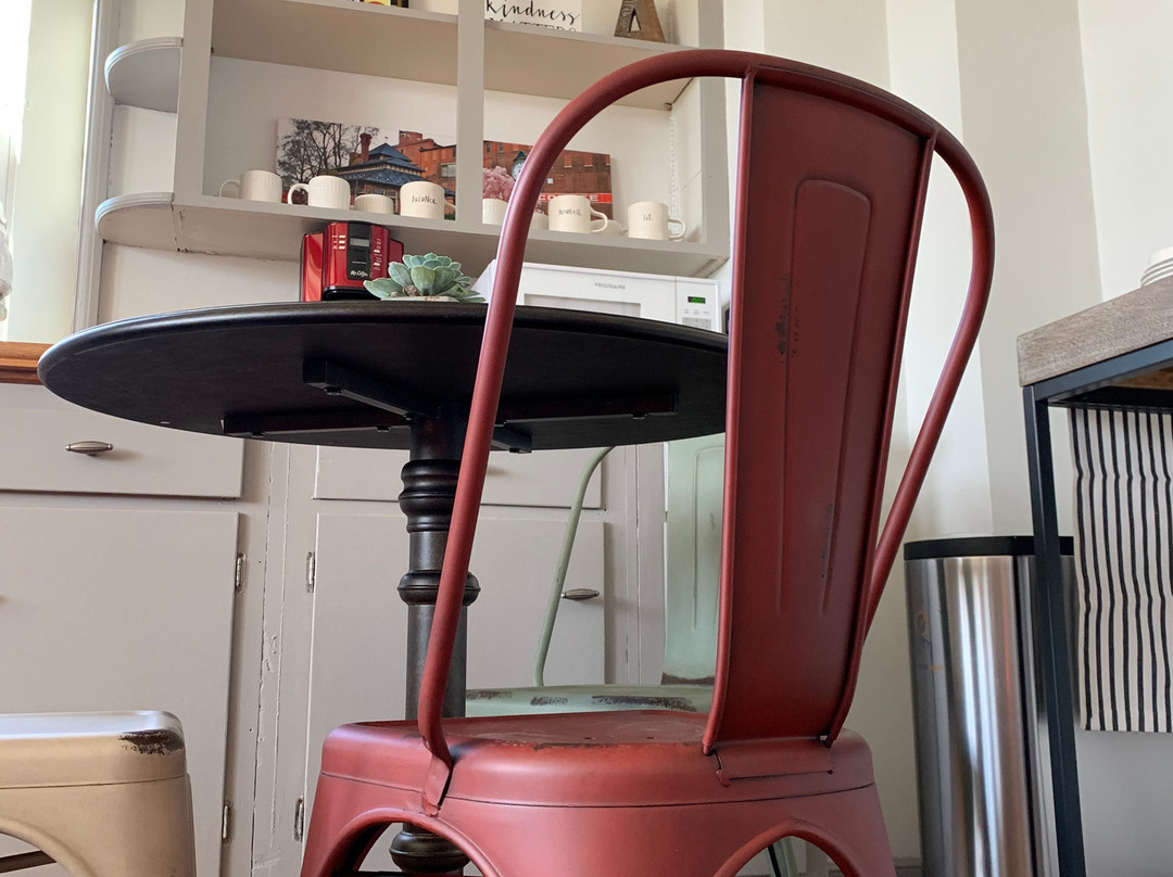 The Avenue Guesthouse and Gallery (formerly Forgotten Seasons Bed & Breakfast)主图