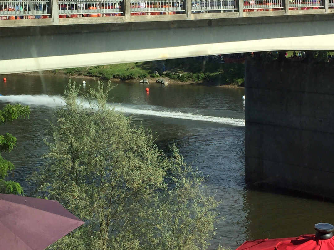 Boatnik-格兰茨帕斯必去景点