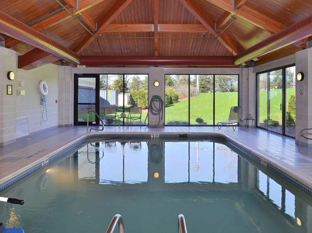 南罗切斯特费尔菲尔德旅馆主图