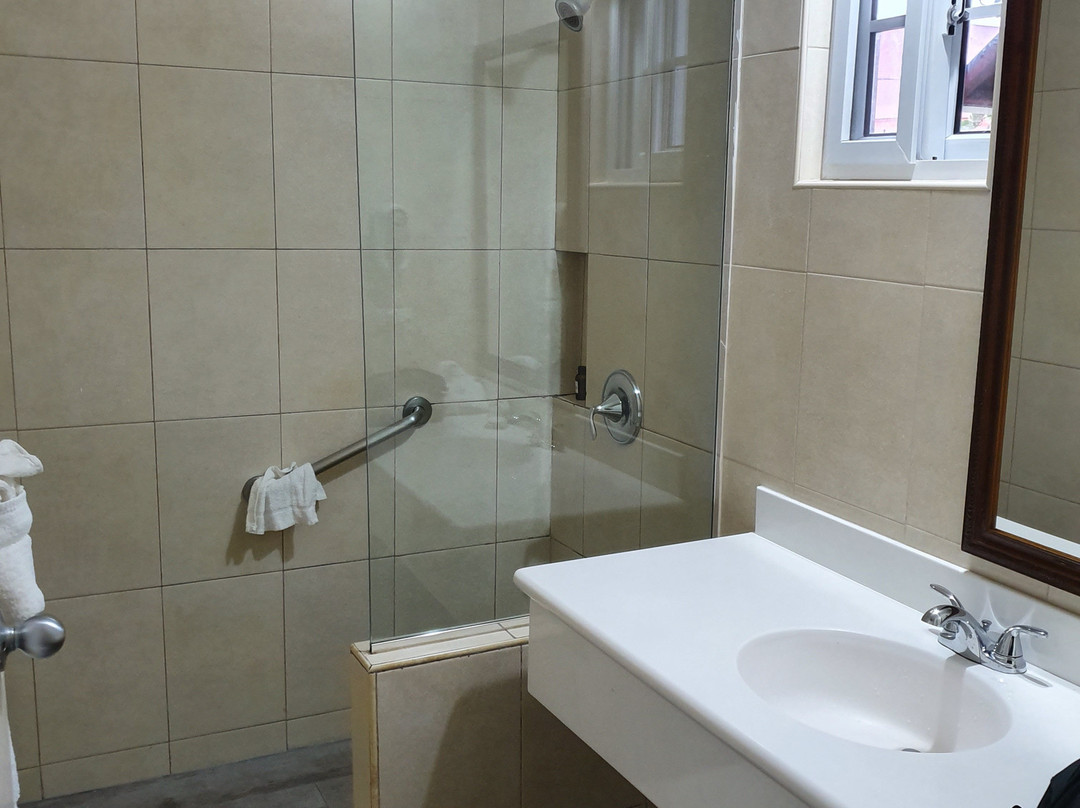 阿尔塔蒙特苑酒店主图