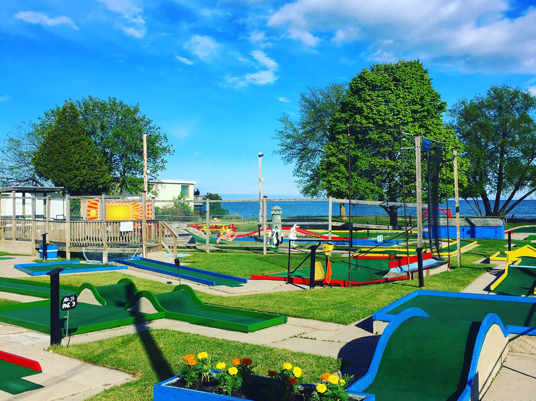 Lee's Miniature Golf景点图片