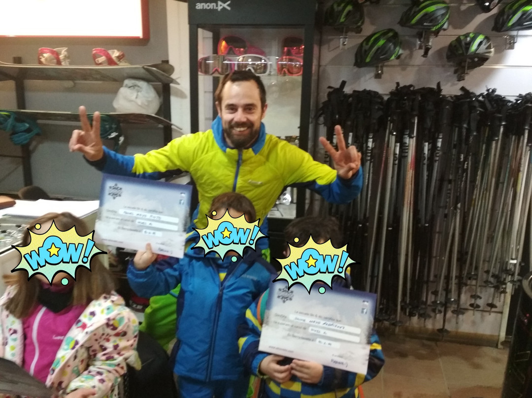 SKI&DO - Escuela de Esqui y Snowboard-莫纳奇尔村必去景点