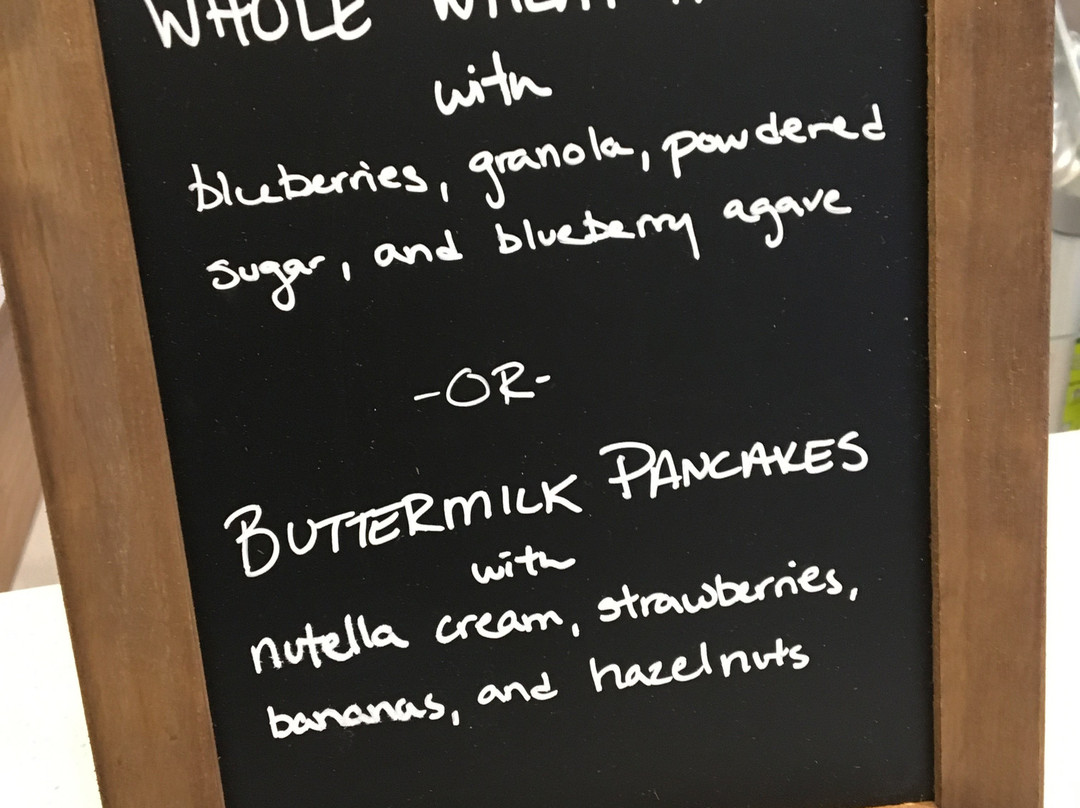 Element Edmonton West主图