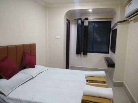 Hotel Woodside主图