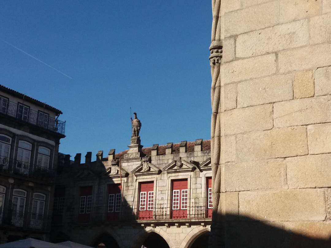 Estatua o Guimaraes de duas caras景点图片