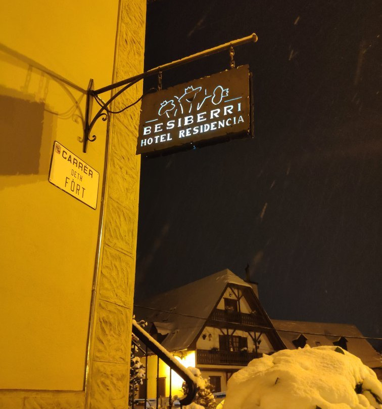 Hotel Besiberri主图