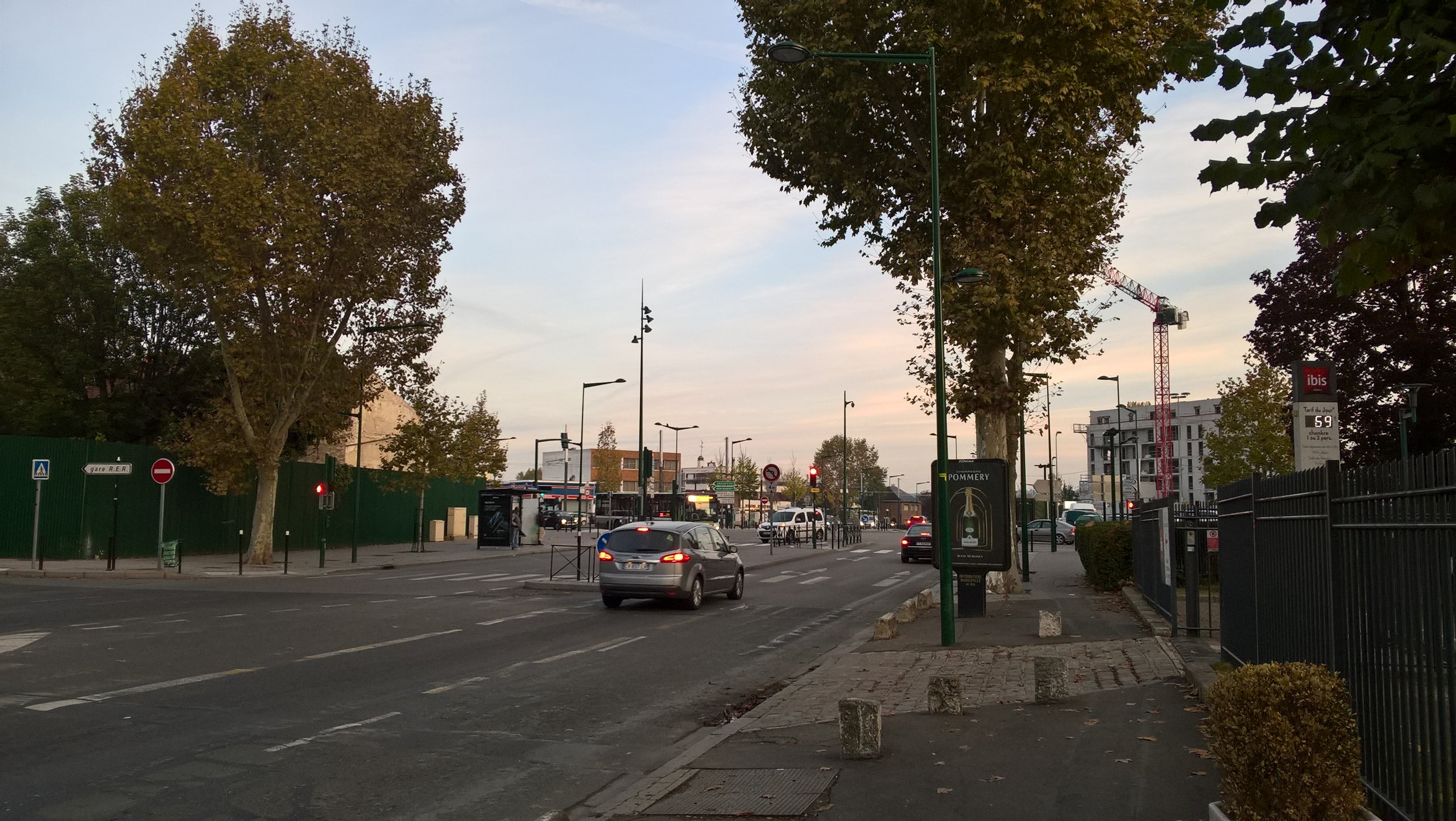 伊必思埃皮奈海滨热纳维利耶酒店-浴室