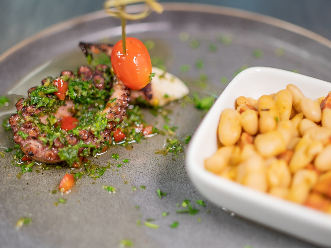 Tribeca Restaurant Lounge