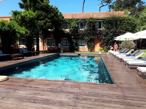 巴拉达斯公园酒店主图