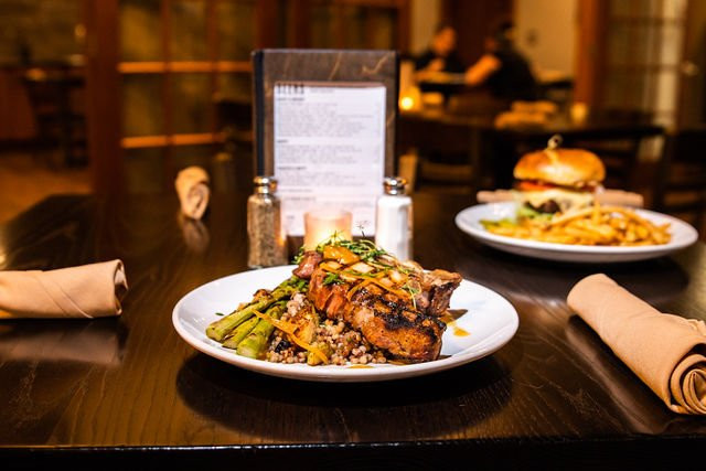 卡尼餐馆和美食-Coppermill Steakhouse