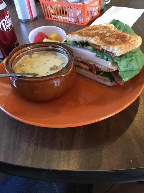 Merrifield餐馆和美食-Valeri Ann's Family Foods