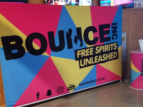 BOUNCE Inc Waterfall-中兰德必去景点