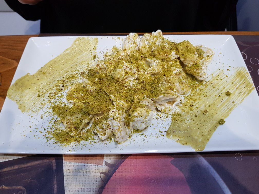 斯利马餐馆和美食-UC Cafè