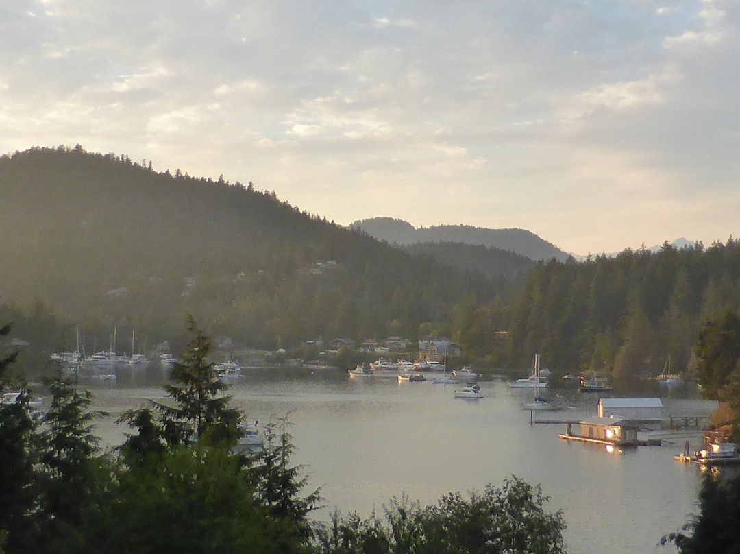 Sunshine Coast Resort Hotel & Marina主图