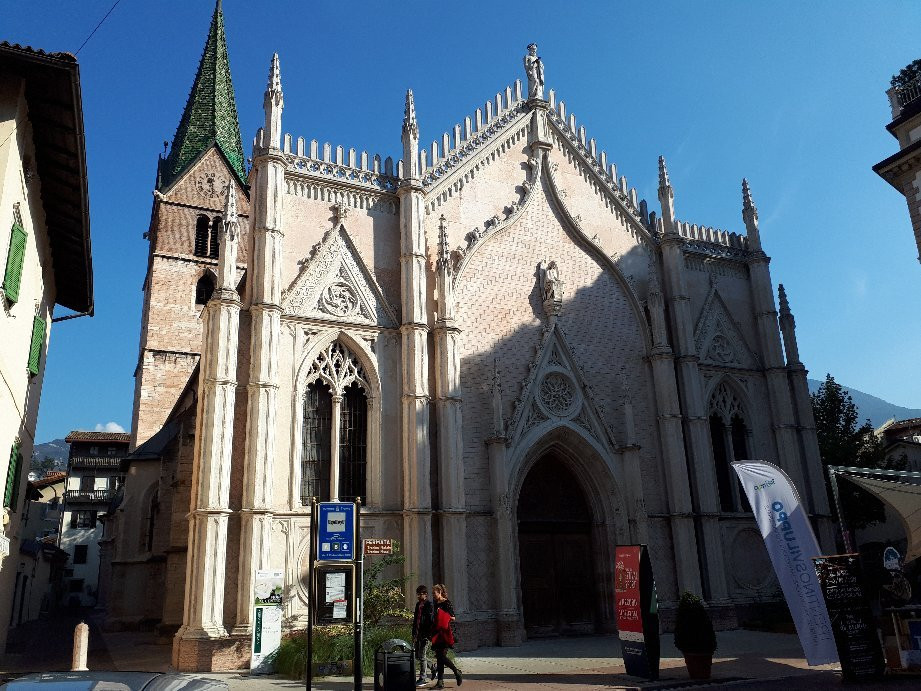 Chiesa dei Santi Pietro e Paolo景点图片