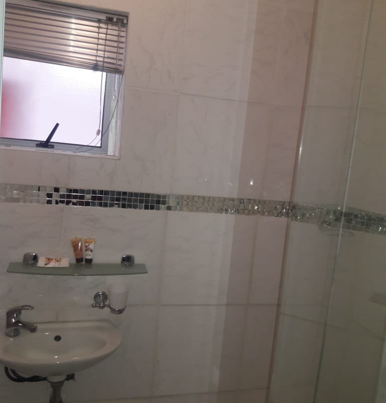 Shoes Guest House主图