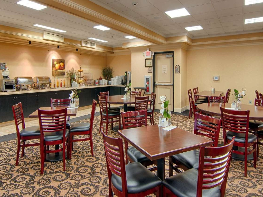 The Grand Hotel at Bridgeport主图