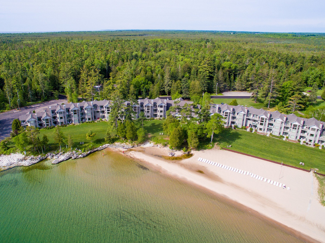 Glidden Lodge Beach Resort主图