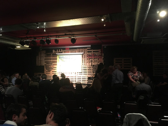 Backyard Comedy Club-伦敦必去景点