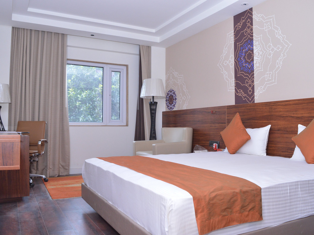 Southend by TGI主图