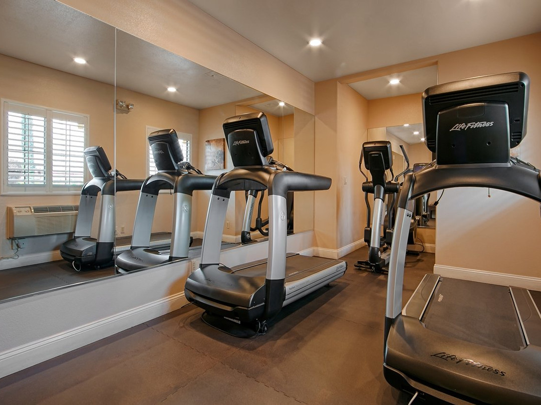 Best Western Plus Brookside Inn主图