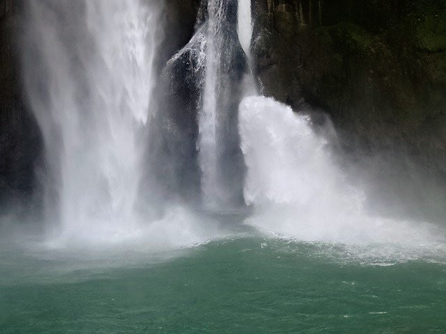 Matayangu Waterall景点图片