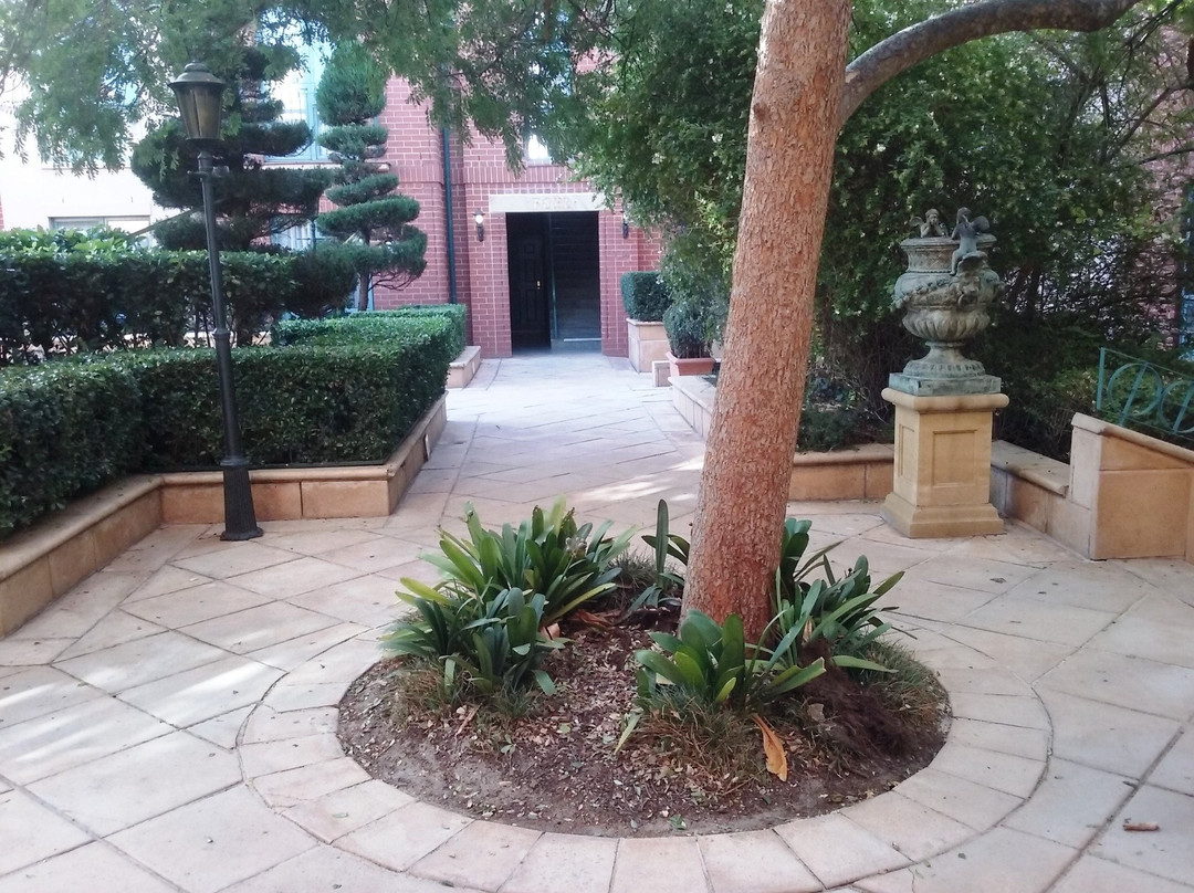 雄狮公寓酒店主图